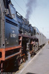 Oktober 1985. 41 1182. Neumark / 41 1182 steht abfahrbereit mit einem Personenzug im Bahnhof Neumark in Richtung Greiz.
