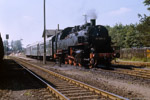 Juli 1987. 86 1056. Schlettau. . Sachsen / 86 1056 wartet im Bahnhof Schlettau auf die nächste Fahrt nach Crottendorf.