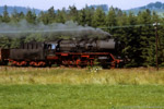 August 1987. 50 3704. Schlettau. . Sachsen / 50 3704 ist mit N 61971 von Schwarzenberg nach Annaberg-Buchholz unterwegs, hier abgelichtet zwischen Scheibenberg und Schlettau.