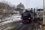 13. Februar 1988. 99 1771. Dippoldiswalde. Pretzschendorf. Sachsen / Im Bahnhof Dippoldiswalde wurden die Wasservorräte der Lokomotive ergänzt.
