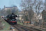 31. März 2002. 50 3648. Greiz / Der Sonderzug wurde für eine Scheineinfahrt bis in den Schloßbergtunnel zurückgedrückt.