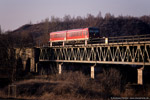 20. März 2005. 628 602. Bernburg. Bernburg. Sachsen-Anhalt / 628 602 kommt aus Calbe und hat den Zielbahnhof Bernburg fast erreicht. Kurz vor dem Bahnhof wird die Saale auf einer Stahlgitterbrücke überquert.