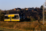 30. Oktober 2005. 672 918. Querfurt. . Sachsen-Anhalt / 672 918 kommt aus Richtung Naumburg und hat den Bahnhof Nebra fast erreicht. Im Hintergrund ist das Schloss Vitzenburg zu sehen.