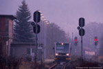 27. Dezember 2006. 672 901. Nebra (Unstrut). Wohlmirstedt. Sachsen-Anhalt / Nebra ist seit dem Fahrplanwechsel im Dezember 2006 der westliche Endpunkt der Strecke. Triebwagen 672 901 wartet auf die Rückfahrt nach Naumburg.